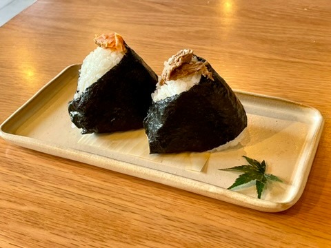 ふじむすびcaféさざなみのおむすび